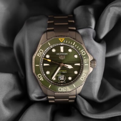 2023 Tag Heuer Aquaracer WBP208B Green Dial