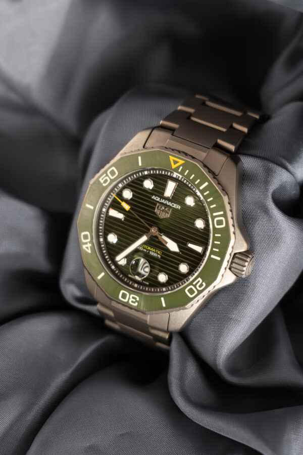 2023 Tag Heuer Aquaracer WBP208B Green Dial
