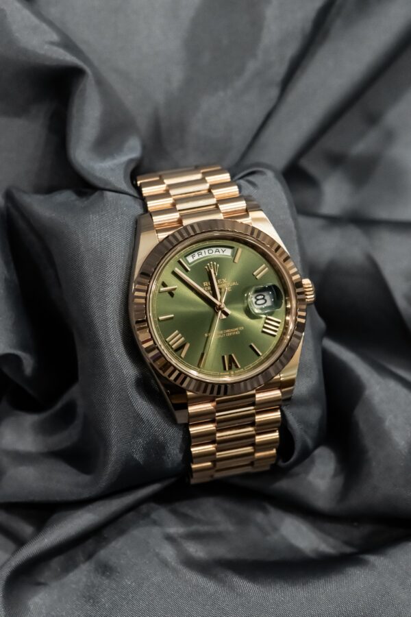 2020 Rolex Day-Date 228235 18k Rose Gold Olive Green Dial