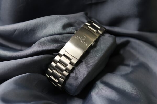 2015 Omega Seamaster 232.30.46.21.01.001 Black Dial