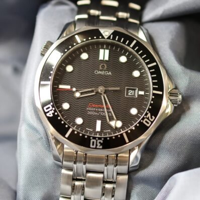 2010 Omega Seamaster 212.30.41.61.01.001 Black Dial