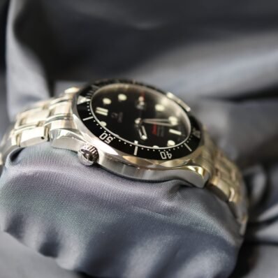 2010 Omega Seamaster 212.30.41.61.01.001 Black Dial