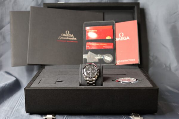 2020 Omega Speedmaster 310.30.42.50.01.001 Black Dial Hesalite