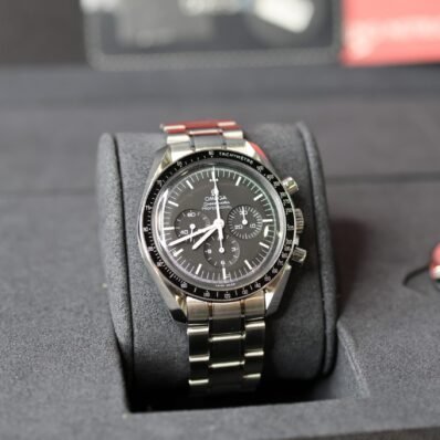 2020 Omega Speedmaster 310.30.42.50.01.001 Black Dial Hesalite