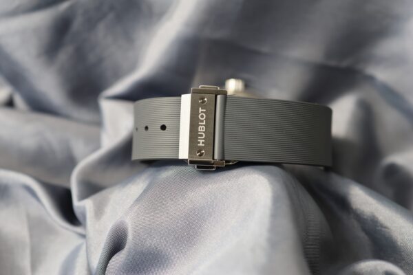 2025 Hublot Classic Fusion 542.NX.7071.RX Grey Sunray Dial
