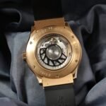 Caseback of the Hublot Classic Tradition 41.5mm Ref. 1915.NE10.8 in 18k yellow gold