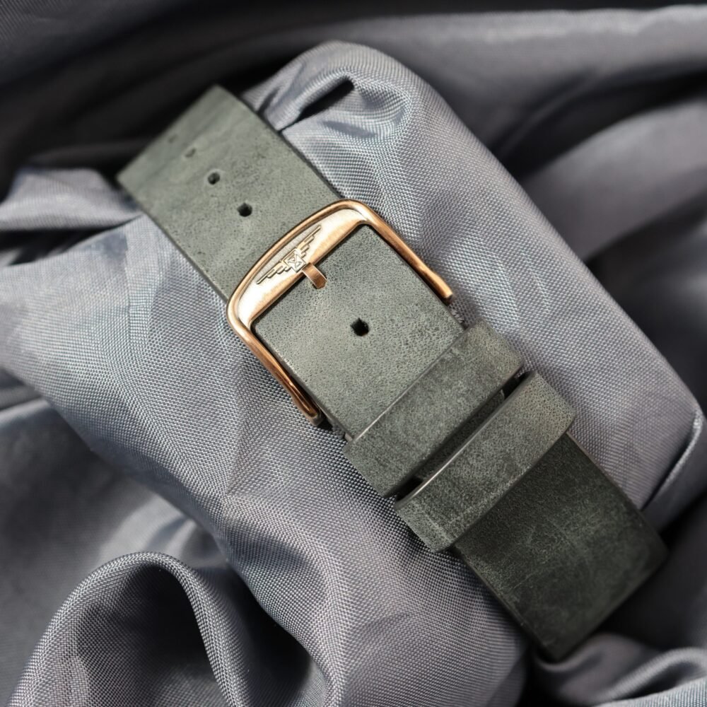 Longines Avigation 41mm L2.812.4.53.2 leather strap clasp