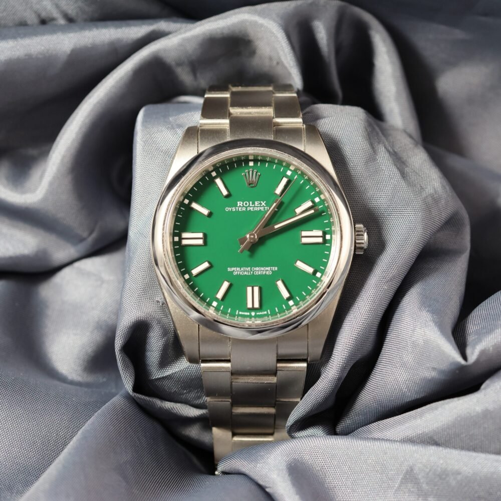 Rolex Oyster Perpetual 41mm 124300 green dial stainless steel watch front view