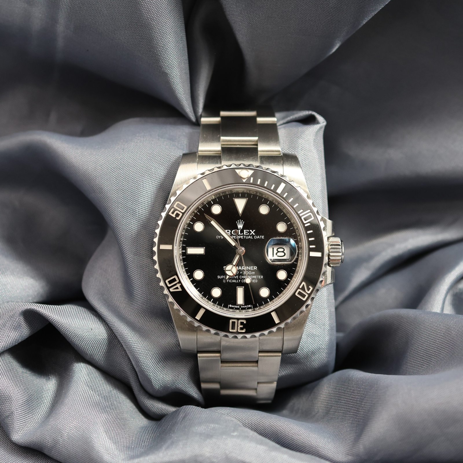 Rolex Submariner Date 40mm 116610LN black ceramic bezel stainless steel dive watch front view