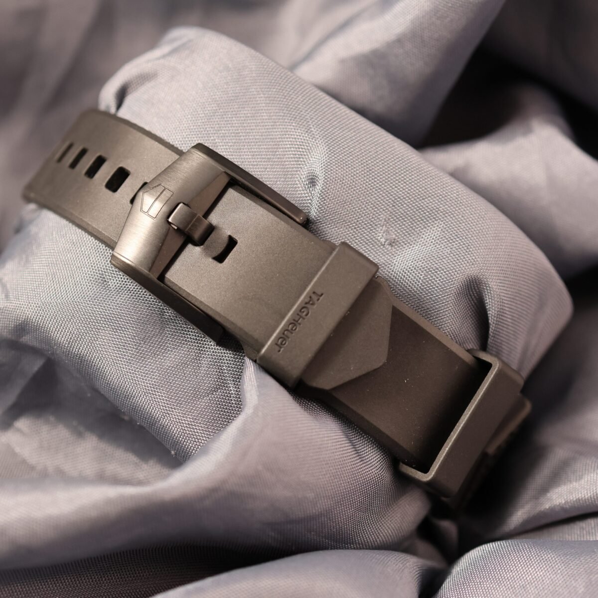 TAG Heuer Formula 1 Solargraph WBY1114.FT8084 strap clasp with TAG Heuer logo
