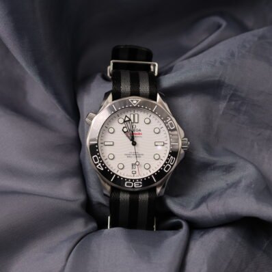 Omega Seamaster Diver 300M 42mm White Dial – Ref. 210.30.42.20.04.001 (2022)
