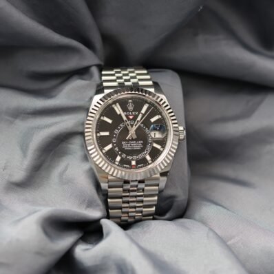 Rolex Sky-Dweller 42mm Black Dial Ref. 326934 Stainless Steel (2022)