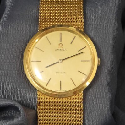 Omega De Ville 9K Yellow Gold Quartz 33mm – Gold Dial – Full Gold Bracelet Classic Dress Watch