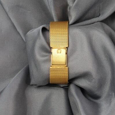 Omega De Ville 9K Yellow Gold Quartz 33mm – Gold Dial – Full Gold Bracelet Classic Dress Watch
