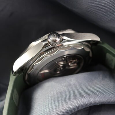 Omega Seamaster Diver 300M 42mm Green Dial – Ref. 210.32.42.20.10.001 (2024)
