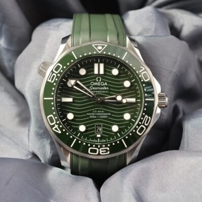 Omega Seamaster Diver 300M 42mm Green Dial – Ref. 210.32.42.20.10.001 (2024)