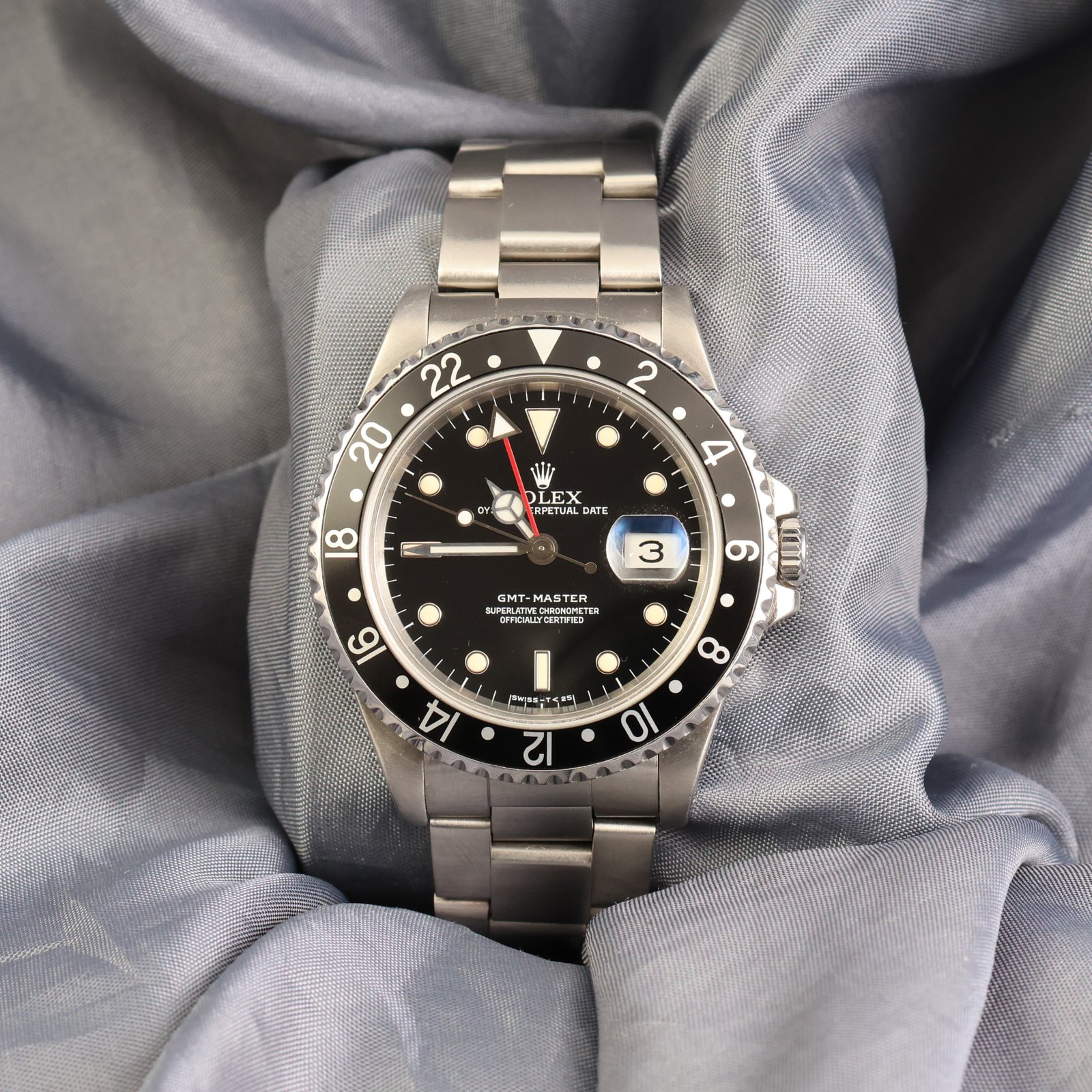 Rolex GMT-Master 40mm Black Bezel – Ref. 16700 (1991)