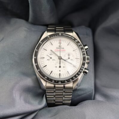 Omega Speedmaster Professional Moonwatch White Dial – Ref. 310.30.42.50.04.001 (2024)
