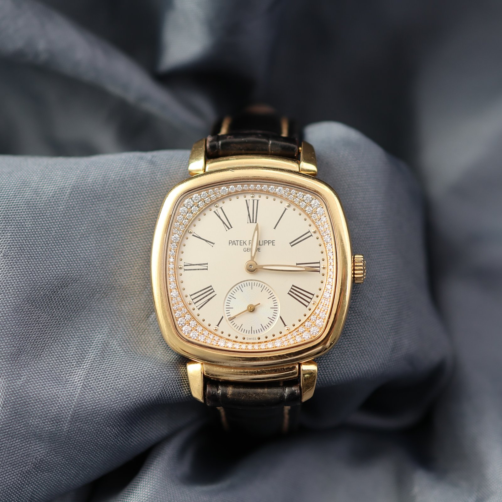 Patek Philippe Gondolo Ladies Diamond Bezel – Ref. 7041R-001