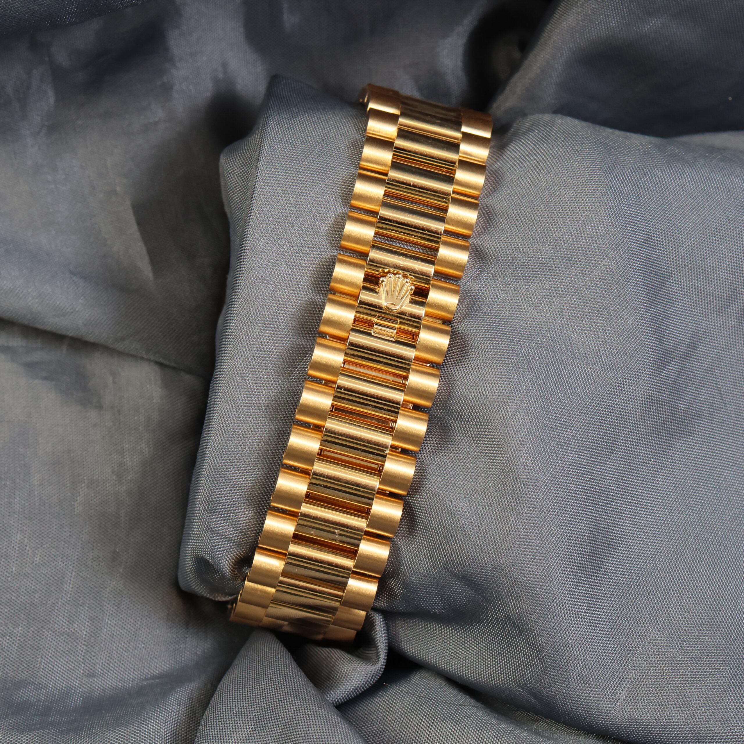 Rolex Day-Date 40mm 228238 18k Yellow Gold - Unworn Naked